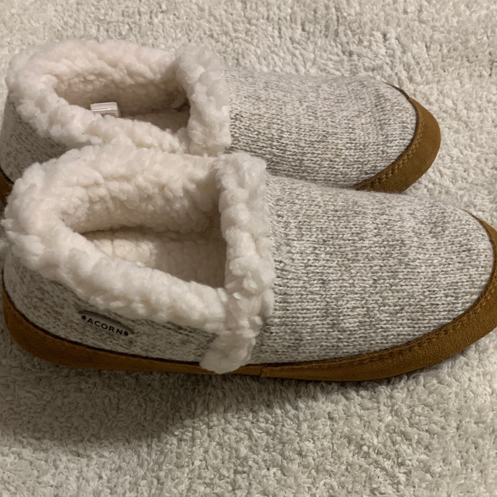 Acorn Cream Cozy Slip-On Slippers